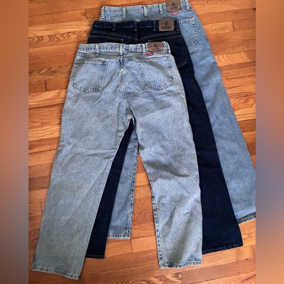 Wrangler Men’s Denim Blue Jeans - - Size 38 x 32 - lot of 3 pairs - Picture 1 of 9
